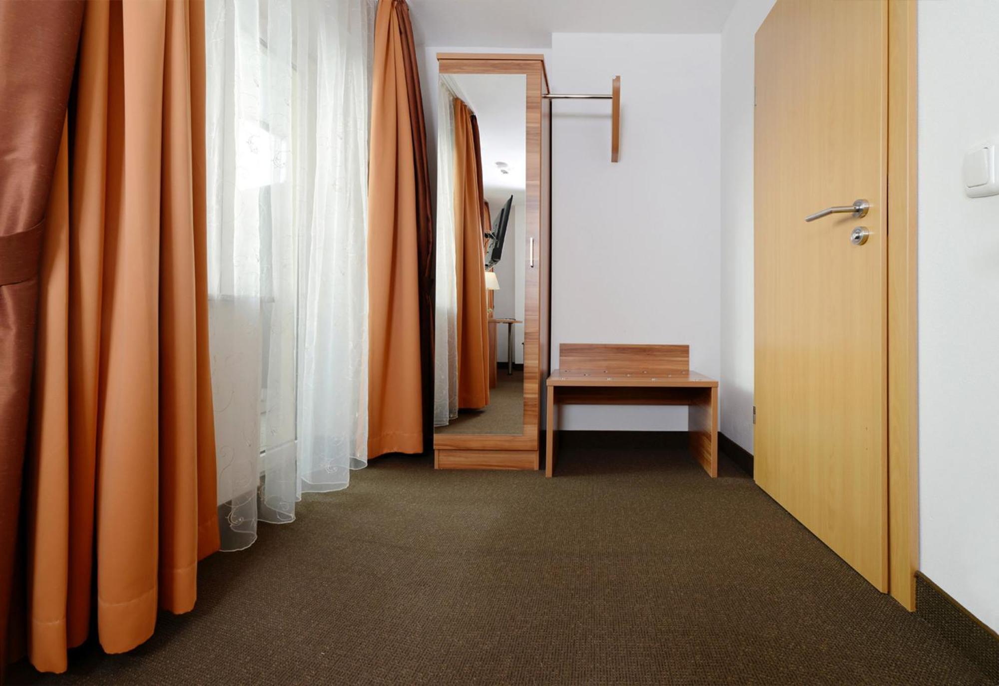 Hotel Bayerisch Meran Bad Feilnbach Bagian luar foto